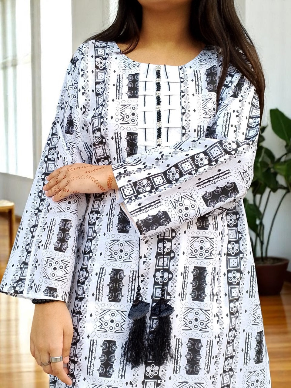 Elegant Lawn Cotton 2PC Set – Steam Printed Shirt, Regular Lenght 37 with Plain Flapper | CT11 | Rs. 2,150 (9)